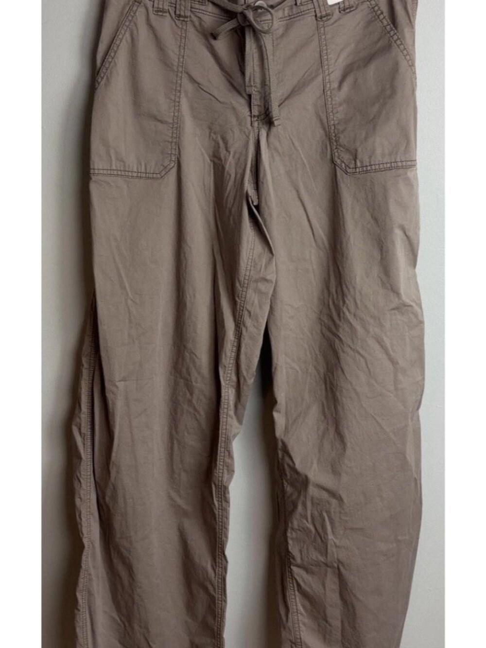 NWT Hollister Low-Rise Super Baggy Pants Tan Size Medium Long Women’s